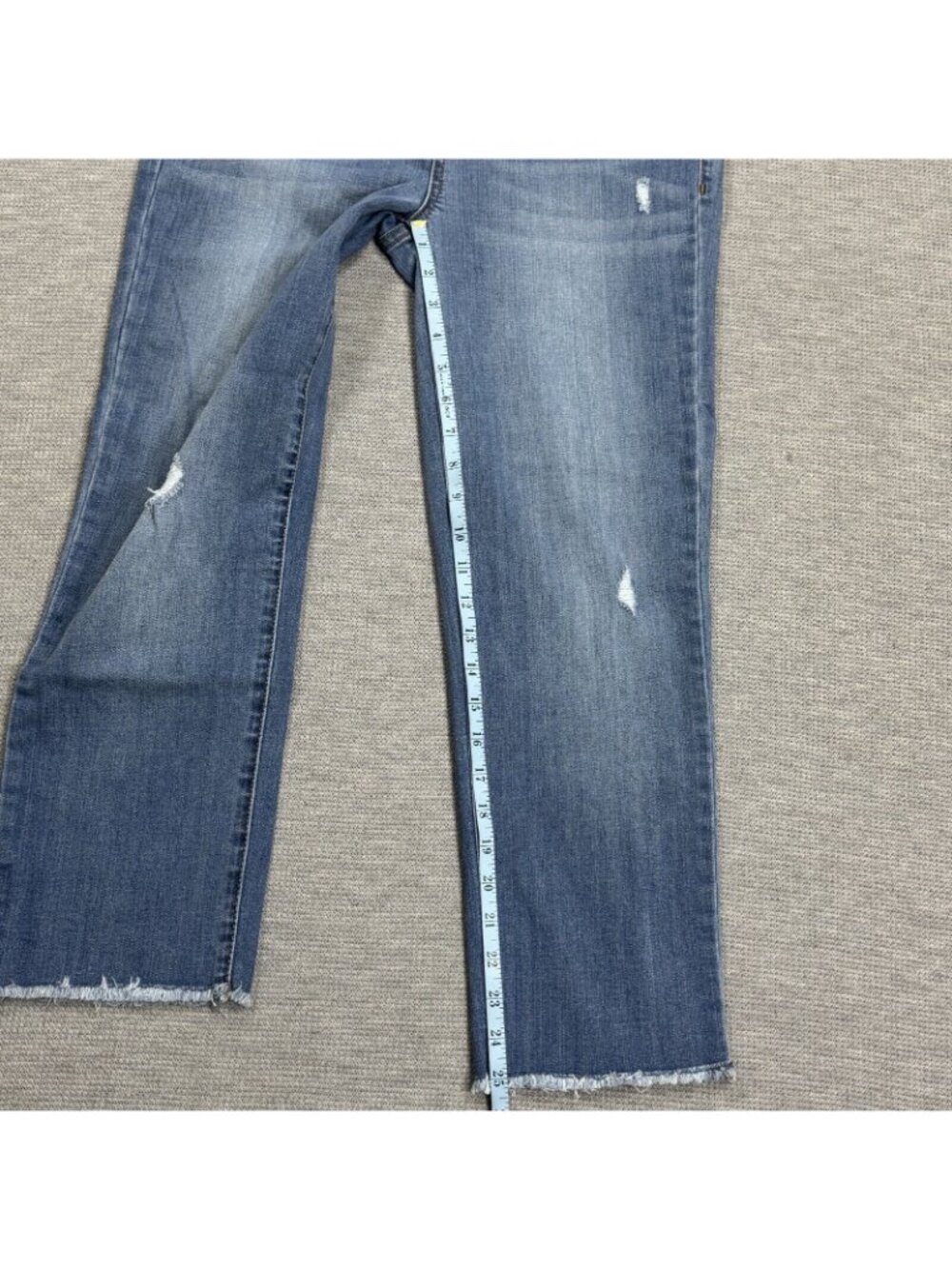 Seven 7 Tower Straight Crop Jeans Womens Size 4 Blue Denim Distressed Raw Hem - Picture 11 of 13